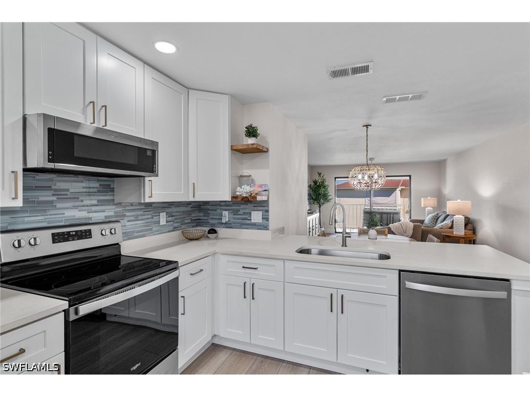 11220 Caravel Circle #302 Fort Myers FL 33908 226012849 image2