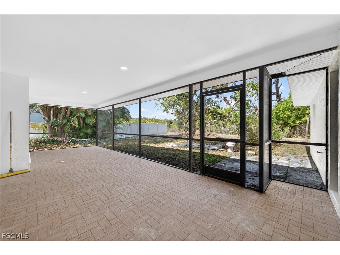 11225 Rabun Gap Drive NW North Fort Myers FL 33917 2025016849 image39