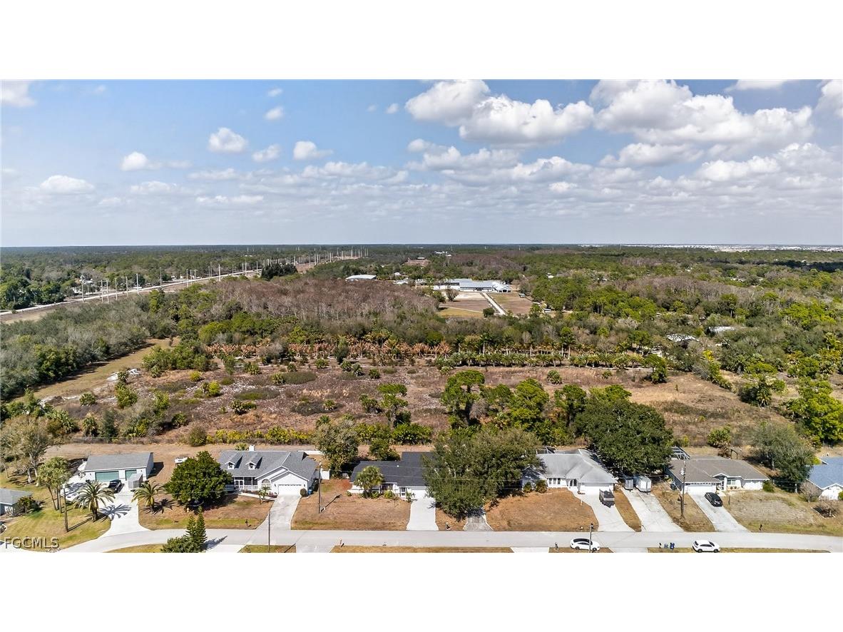 11225 Rabun Gap Drive NW North Fort Myers FL 33917 2025016849 image4