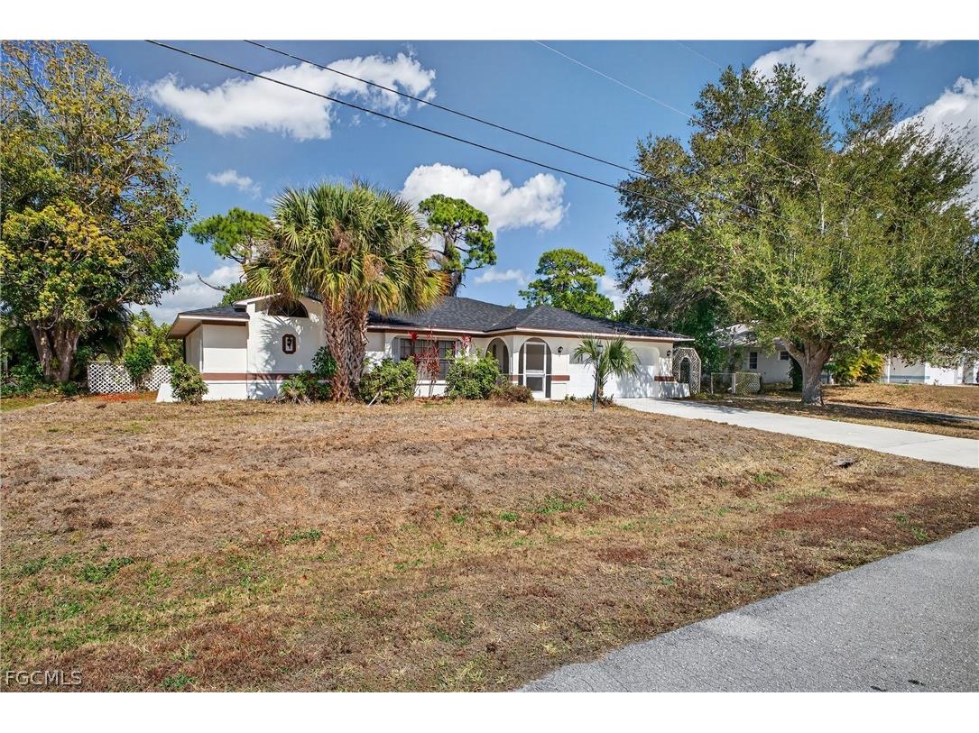 11225 Rabun Gap Drive NW North Fort Myers FL 33917 2025016849 image9