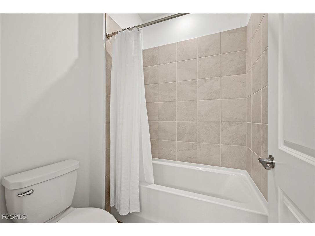 11227 Canopy Loop Fort Myers FL 33913 2025018895 image26