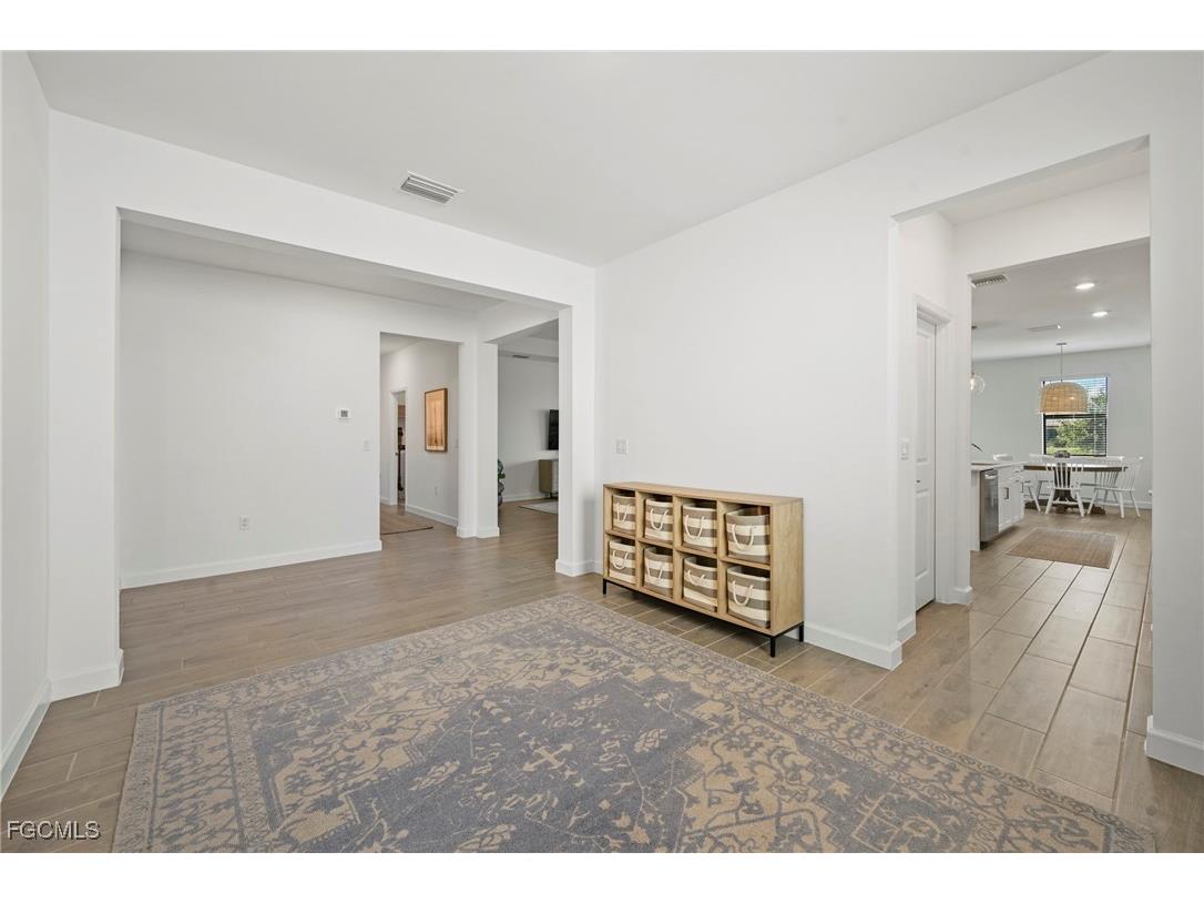 11227 Canopy Loop Fort Myers FL 33913 2025018895 image6