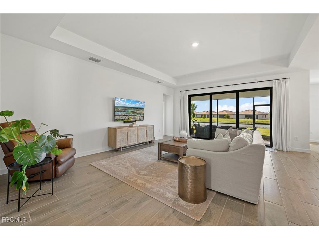 11227 Canopy Loop Fort Myers FL 33913 2025018895 image7