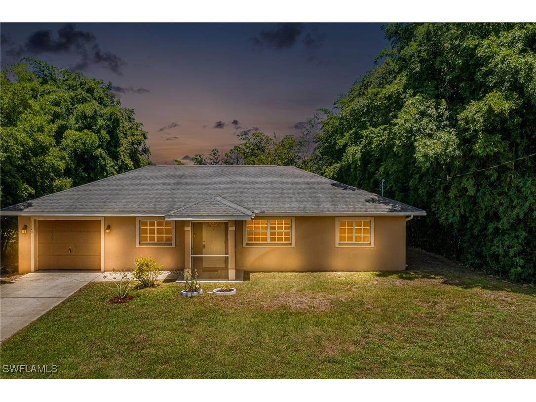 1123 Belgrave Street Fort Myers FL 33913 224066713 image1