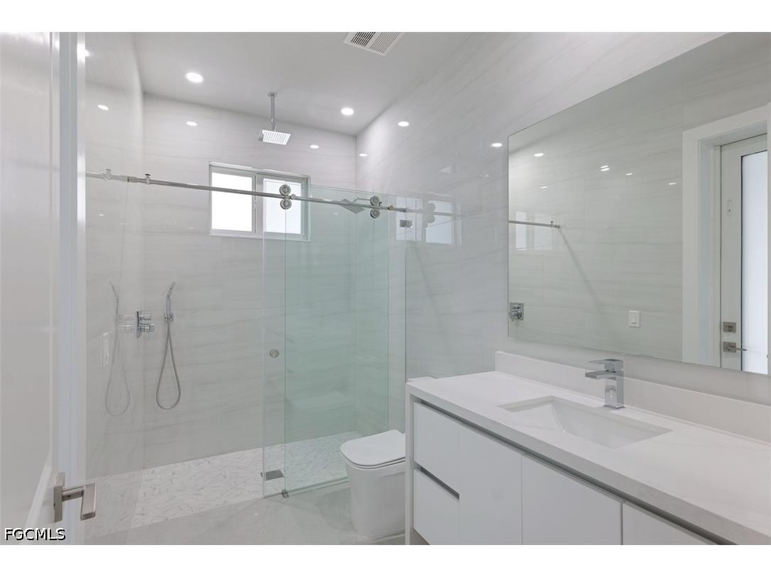 1123 NE 10th Street Cape Coral FL 33909 2026017880 image18
