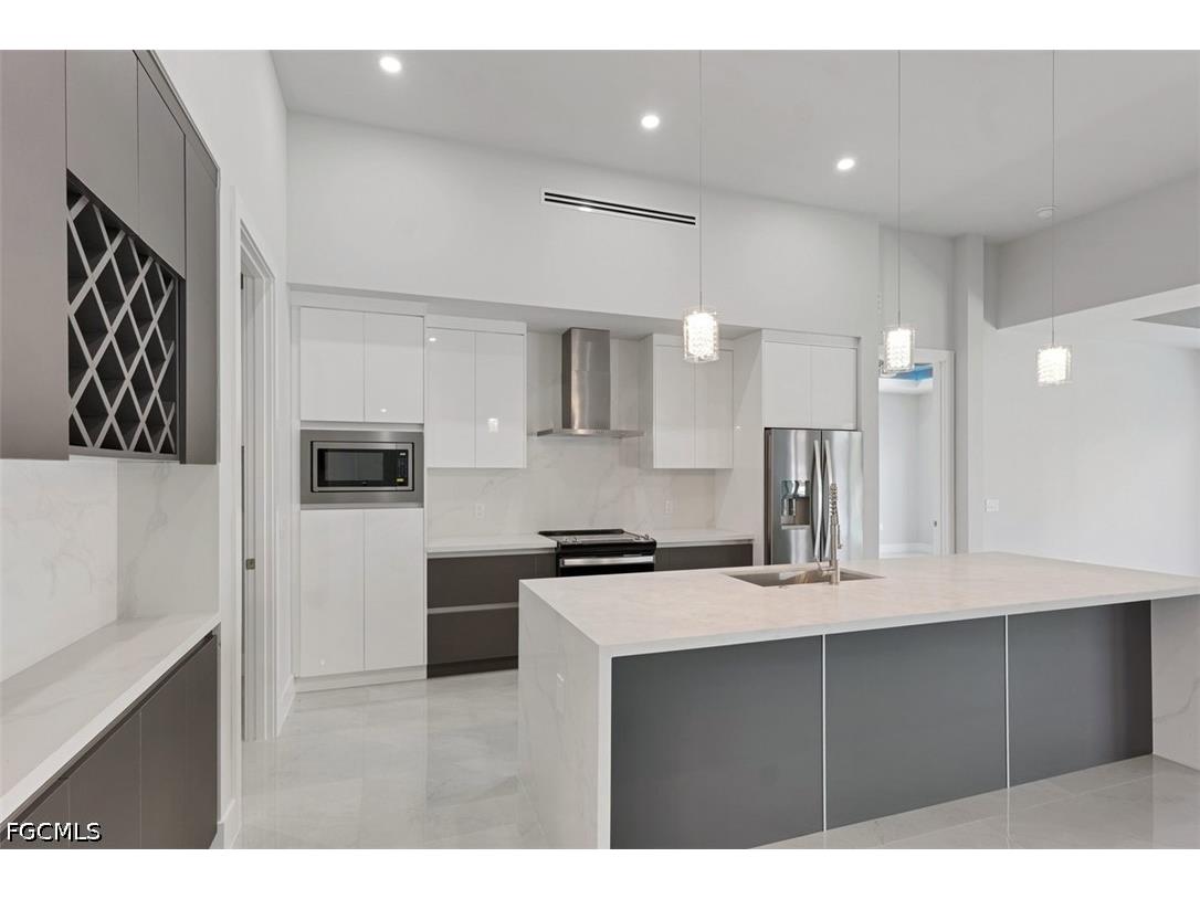 1123 NE 10th Street Cape Coral FL 33909 2026017880 image6