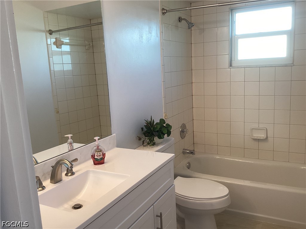 1123 NE 15th Lane Cape Coral FL 33909 2026022793 image9