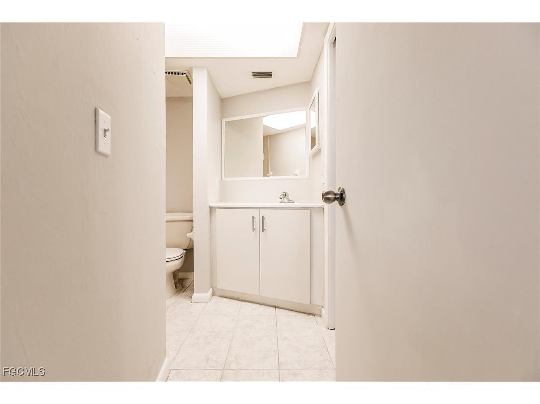 1123 SW 48th Terrace #103 Cape Coral FL 33914 2025015737 image26