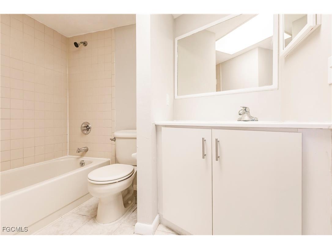 1123 SW 48th Terrace #103 Cape Coral FL 33914 2025015737 image28