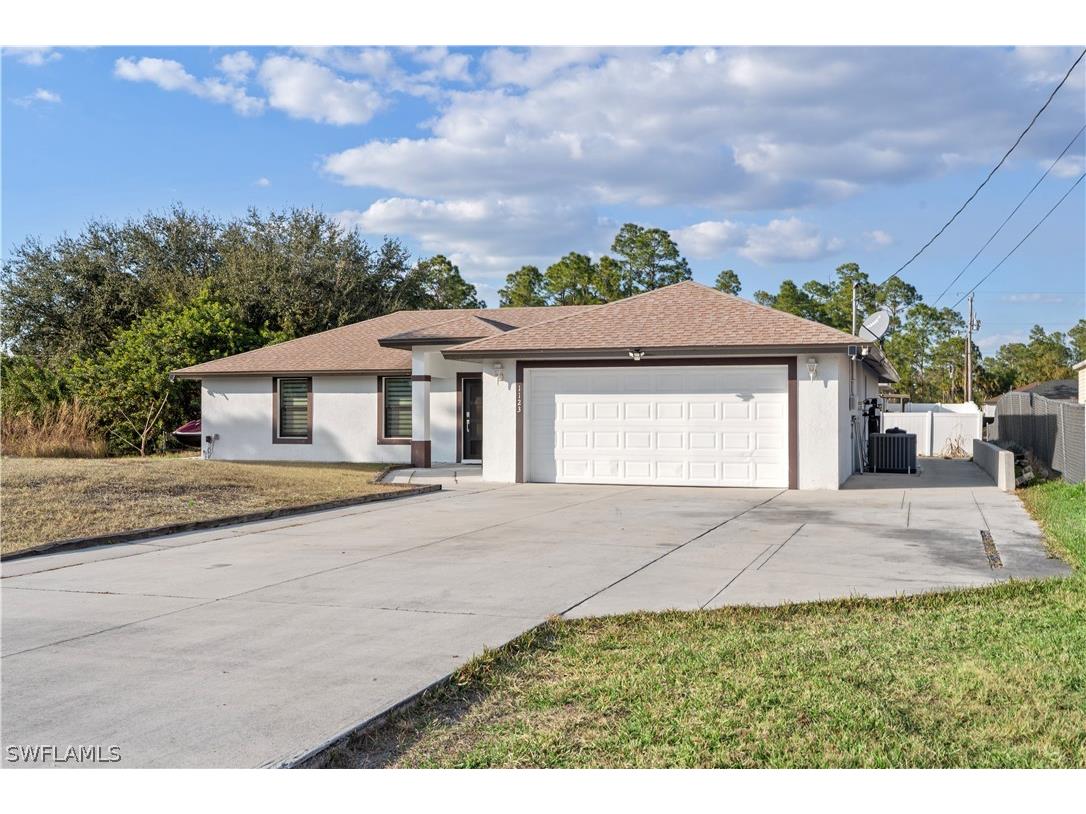 1123 Summa Boulevard Lehigh Acres FL 33974 226005726 image2