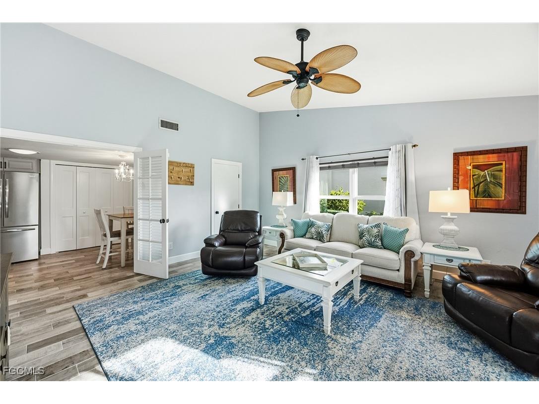 11235 Caravel Circle Fort Myers FL 33908 2025020347 image1