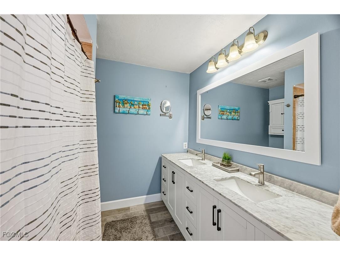 11235 Caravel Circle Fort Myers FL 33908 2025020347 image20