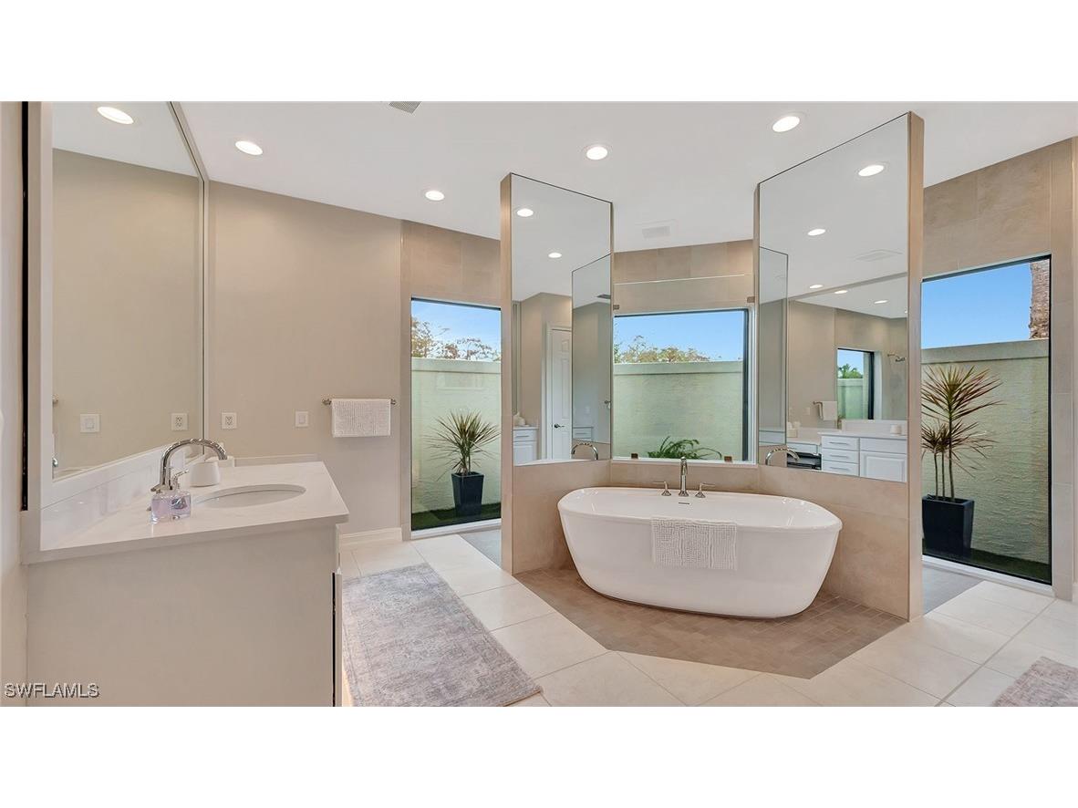 11238 Five Oaks Lane Naples FL 34120 226003240 image28