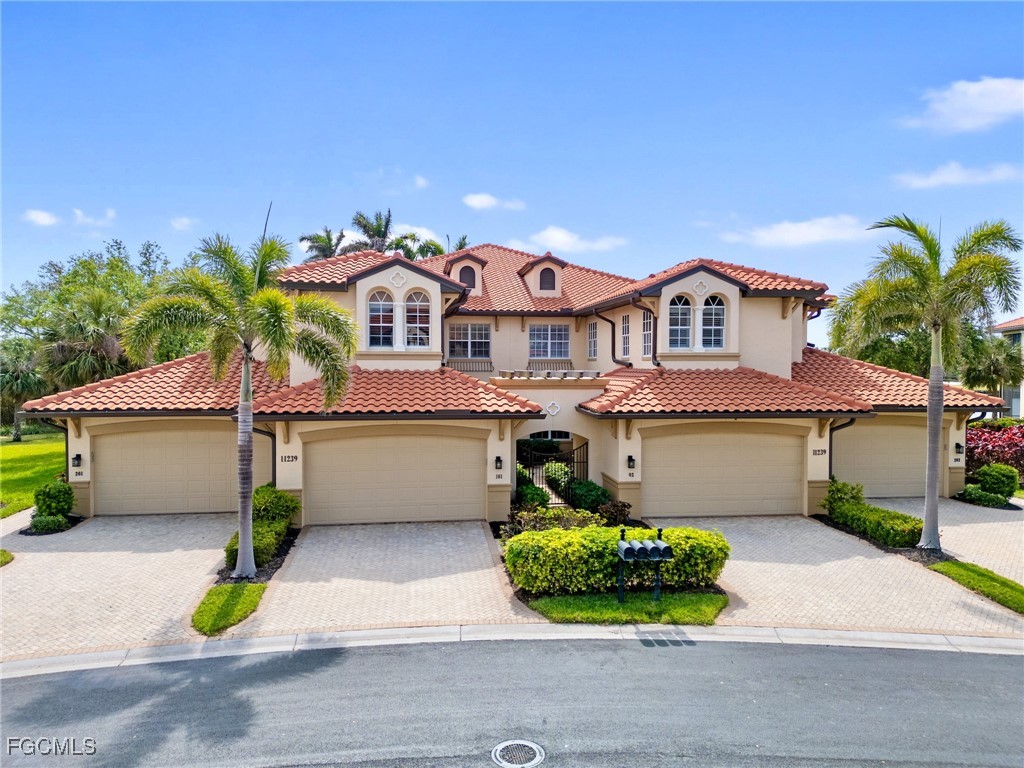 11239 Bienvenida Court #102 Fort Myers FL 33908 2025012584 image1