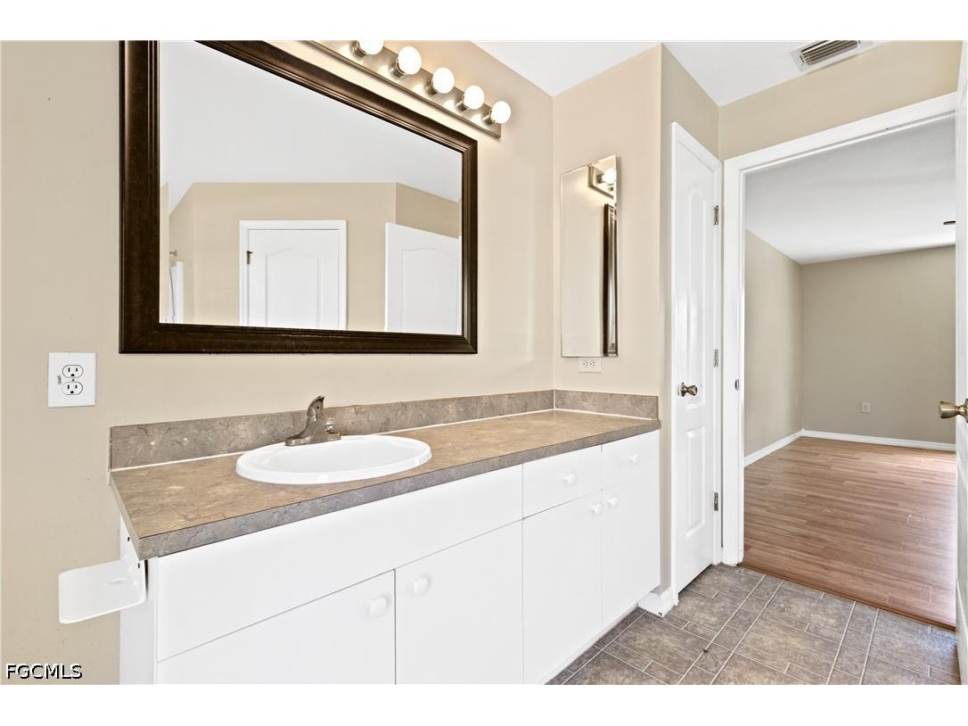 1124 Diplomat Parkway W Cape Coral FL 33993 2026027141 image20