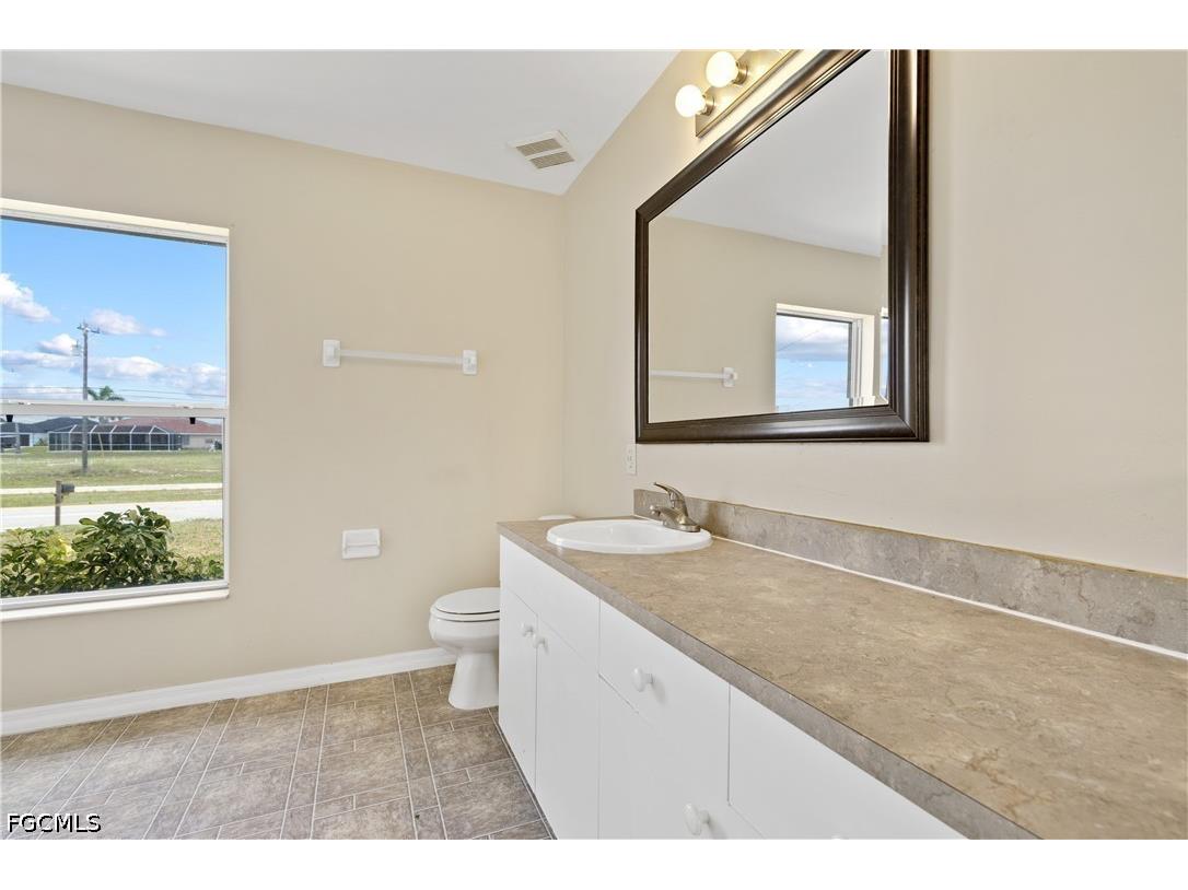 1124 Diplomat Parkway W Cape Coral FL 33993 2026027141 image21