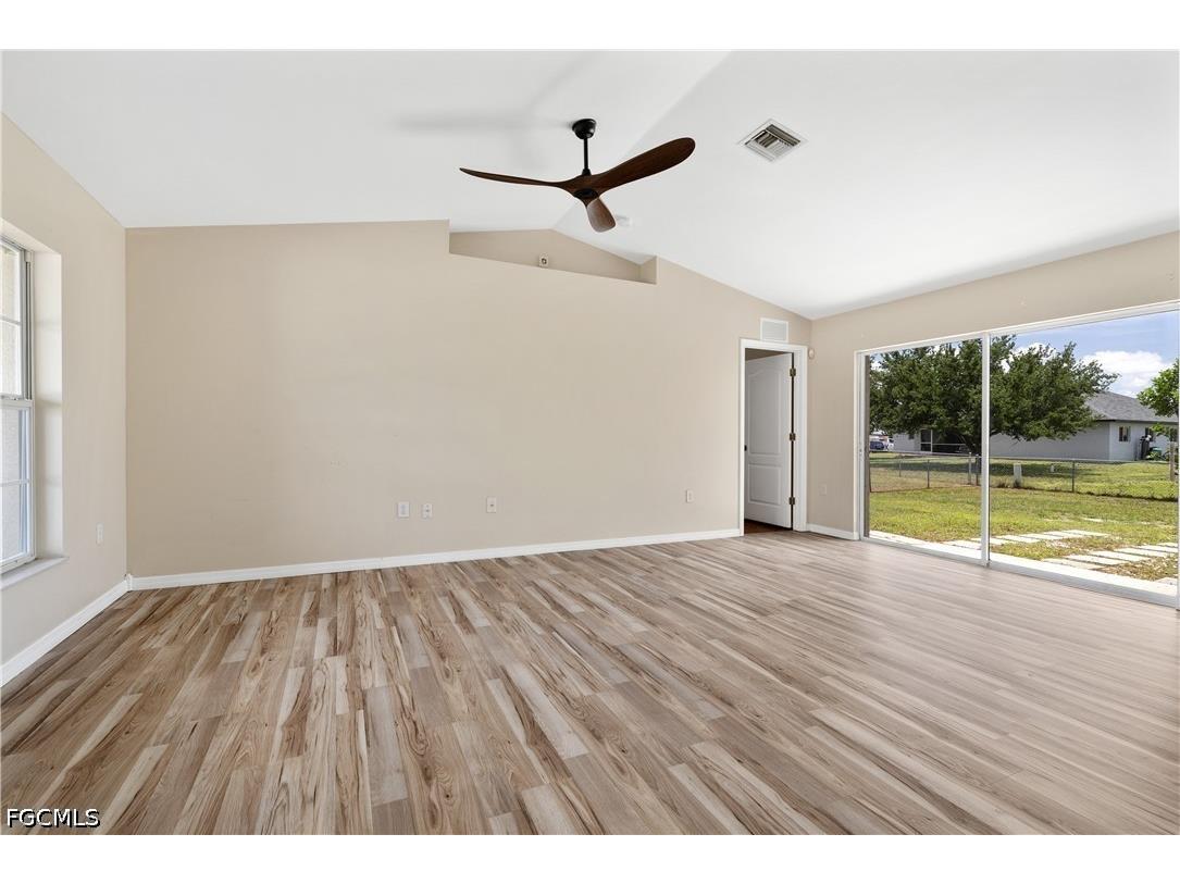 1124 Diplomat Parkway W Cape Coral FL 33993 2026027141 image4