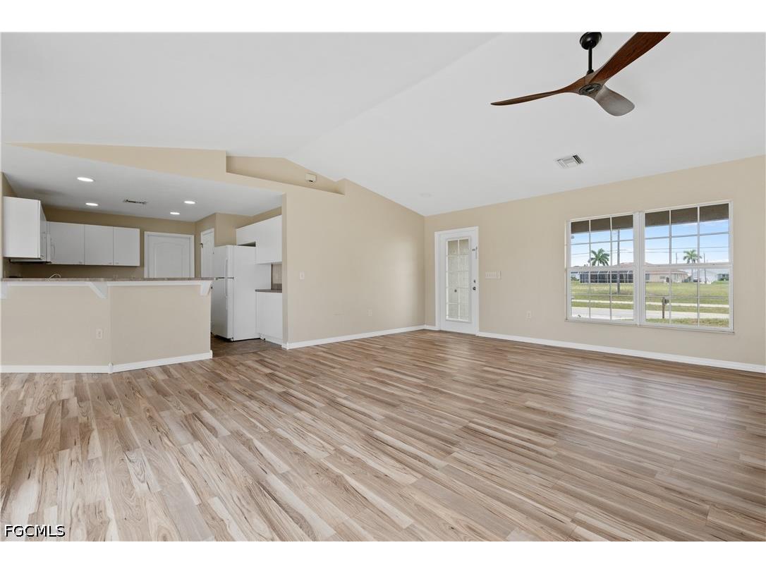 1124 Diplomat Parkway W Cape Coral FL 33993 2026027141 image6