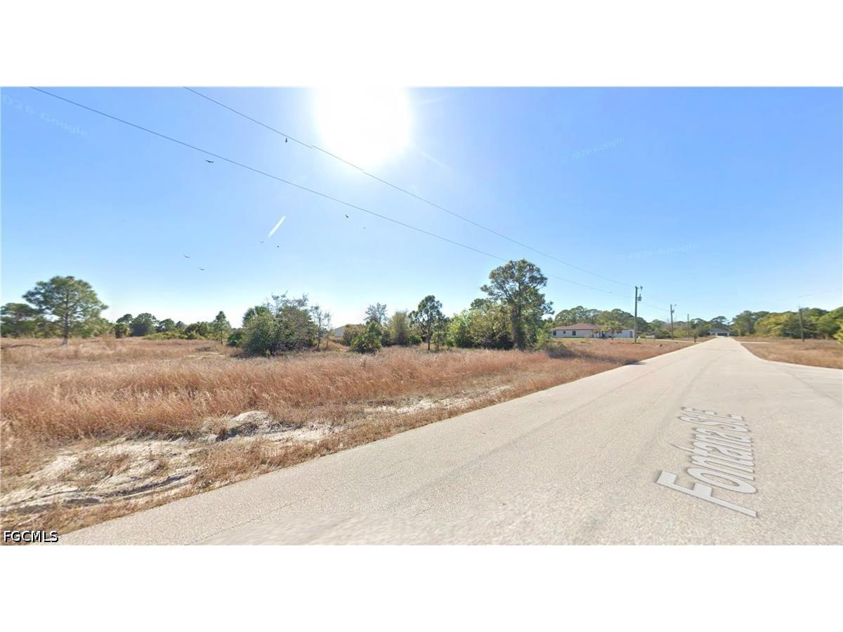 1124 Fontana Street E Lehigh Acres FL 33974 2026030449 image4