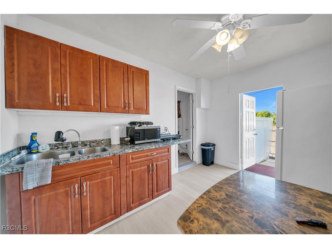 1124 NE 15th Street Cape Coral FL 33909 2025021367 image28