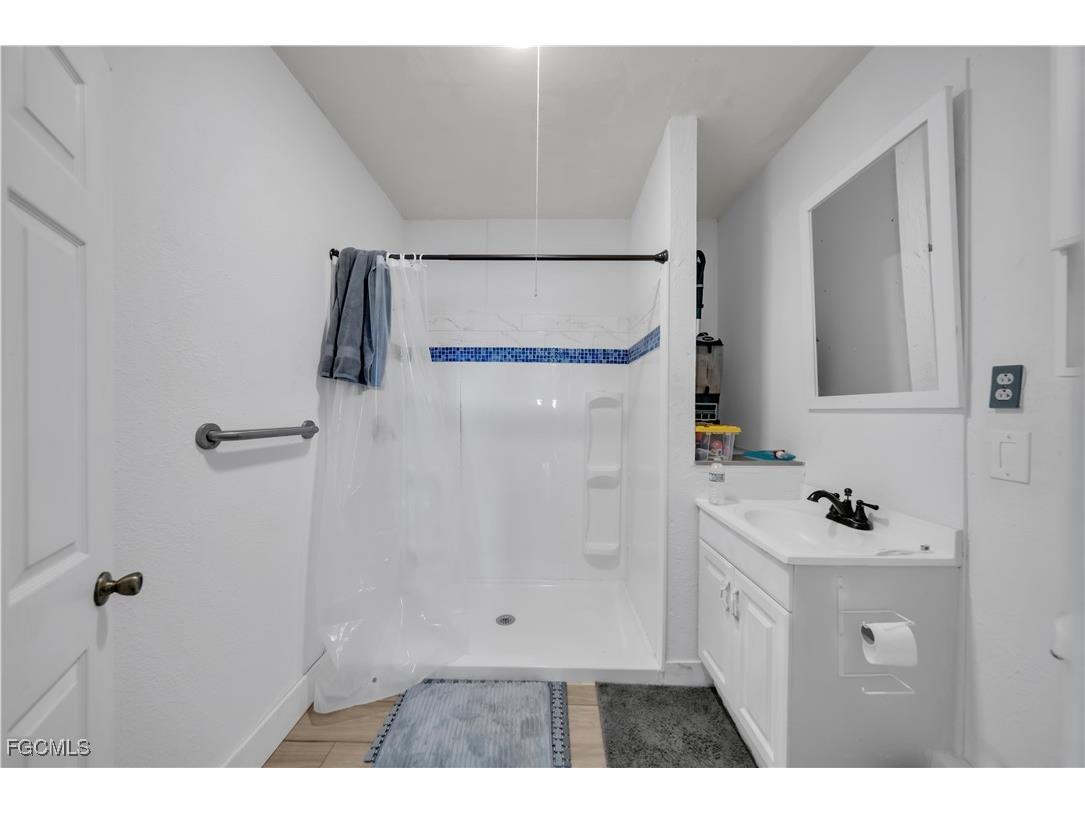 1124 NE 15th Street Cape Coral FL 33909 2025021367 image29