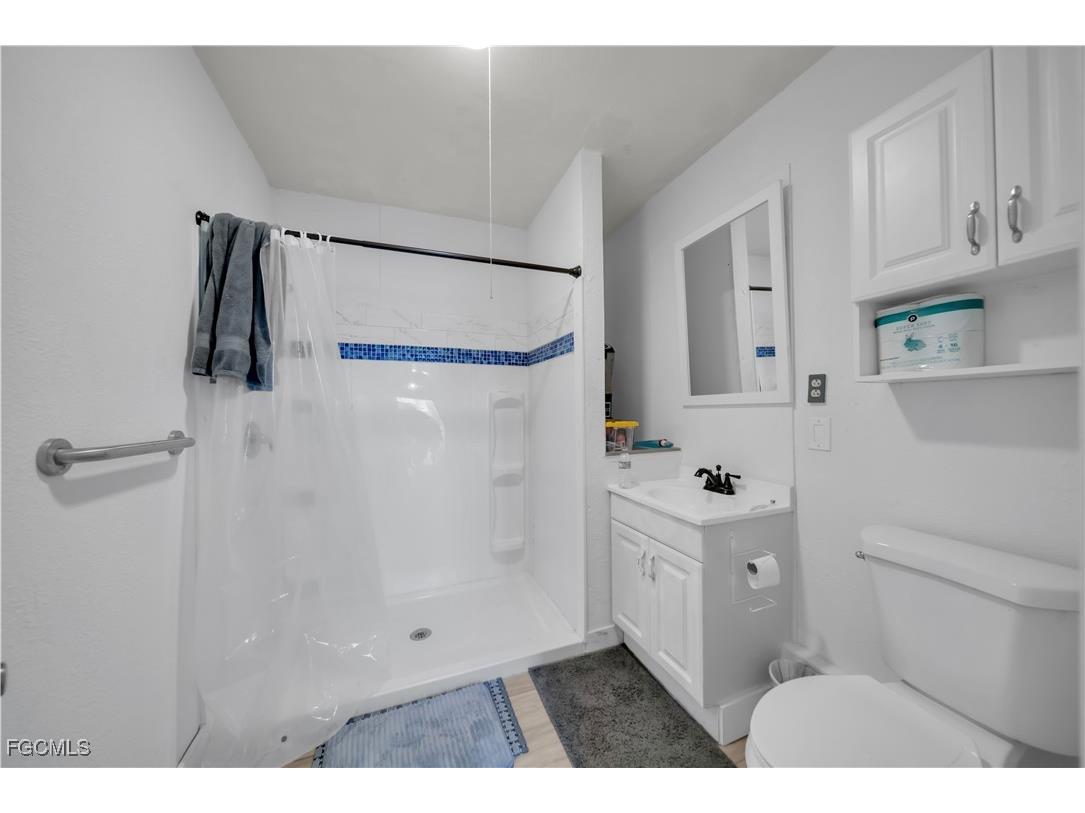 1124 NE 15th Street Cape Coral FL 33909 2025021367 image30