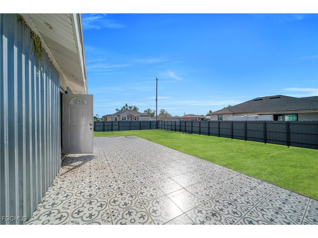 1124 NE 15th Street Cape Coral FL 33909 2025021367 image35