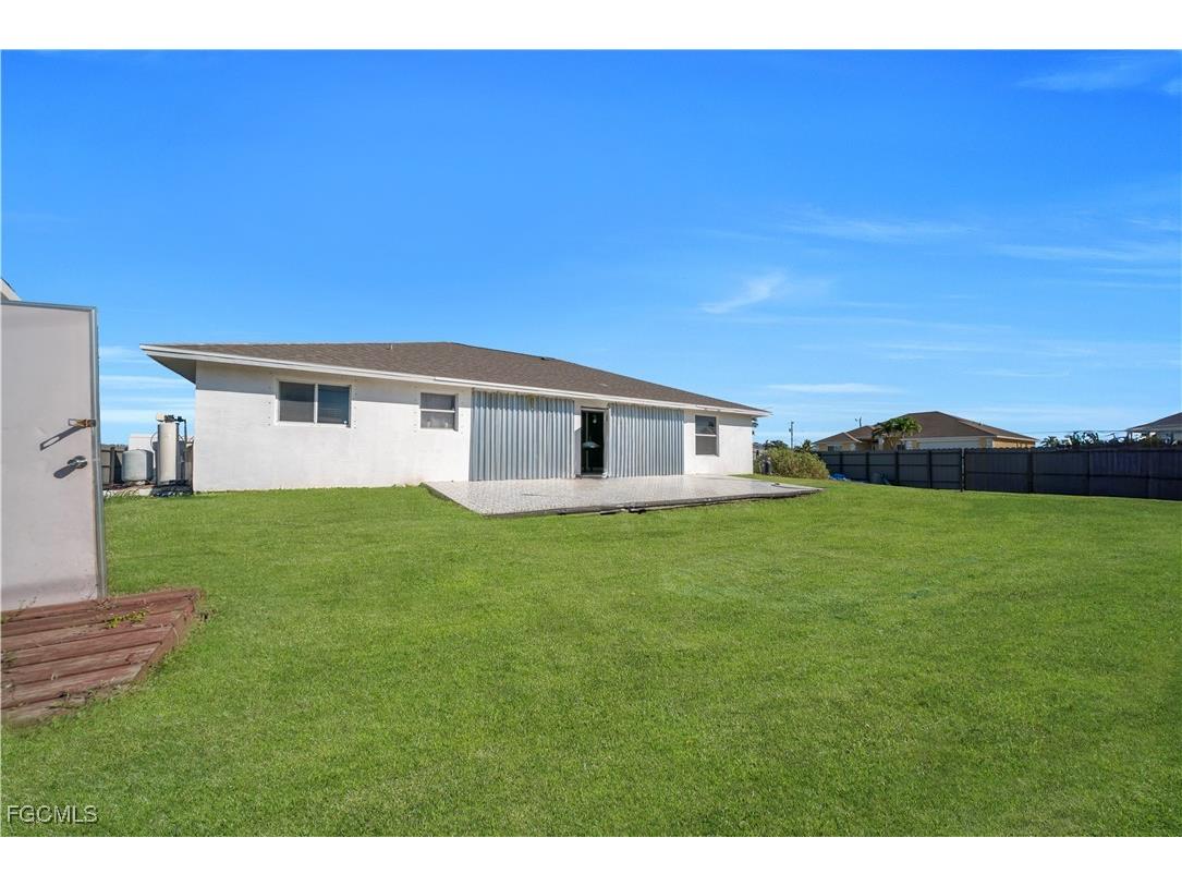 1124 NE 15th Street Cape Coral FL 33909 2025021367 image37