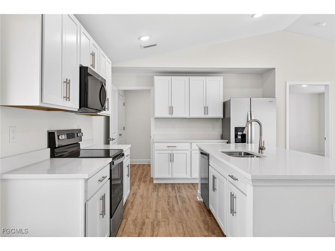 1124 NW 19th Avenue Cape Coral FL 33993 2026004339 image8