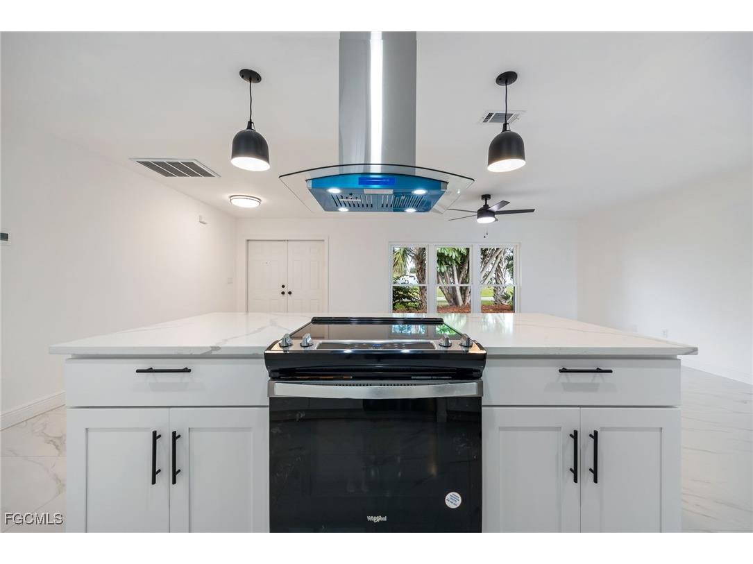 1124 NW 1st Place Cape Coral FL 33993 2025016634 image18