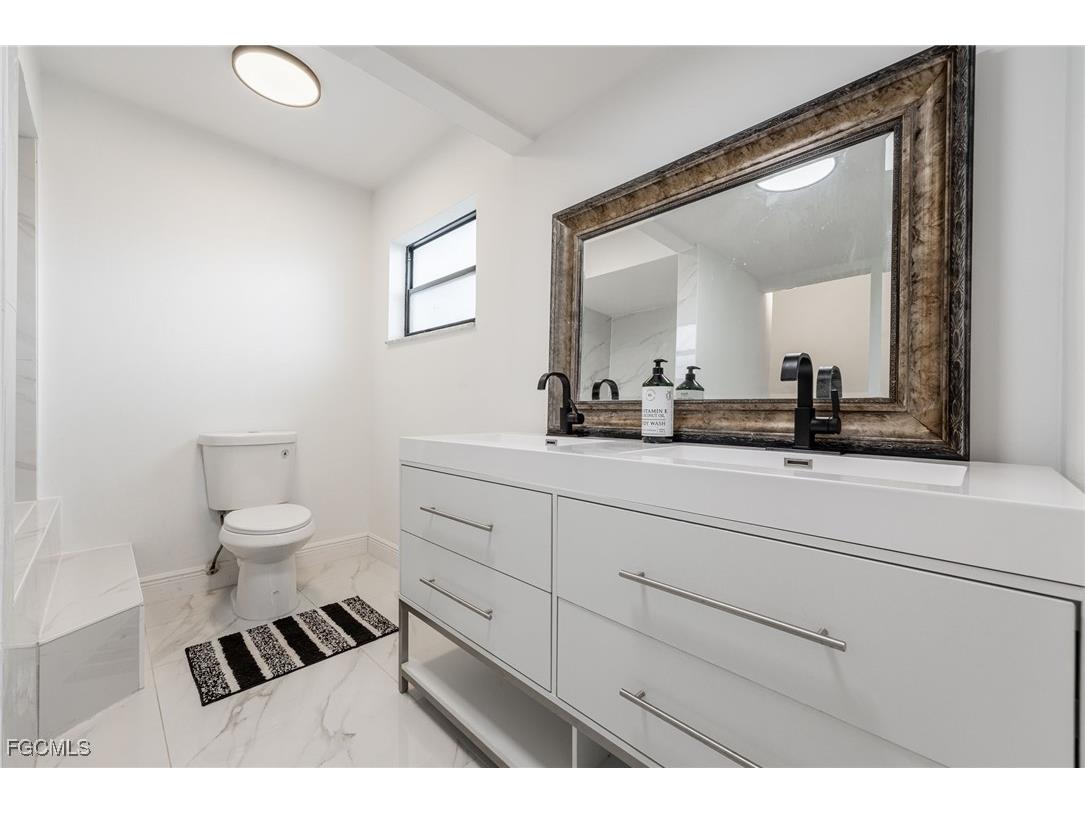 1124 NW 1st Place Cape Coral FL 33993 2025016634 image26