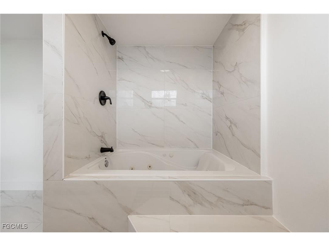 1124 NW 1st Place Cape Coral FL 33993 2025016634 image27