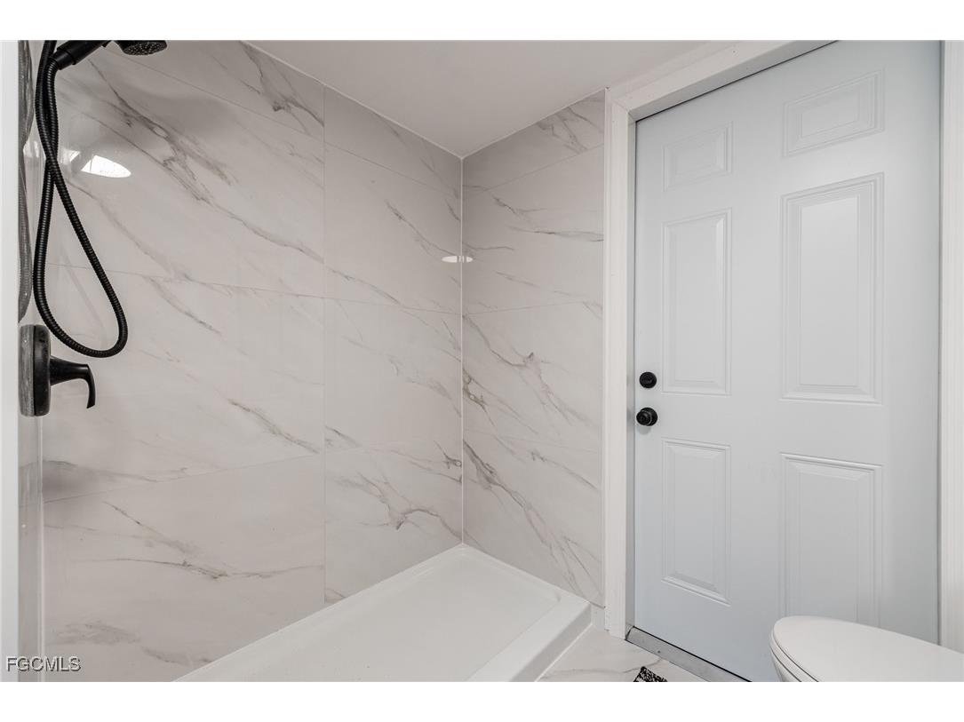 1124 NW 1st Place Cape Coral FL 33993 2025016634 image31