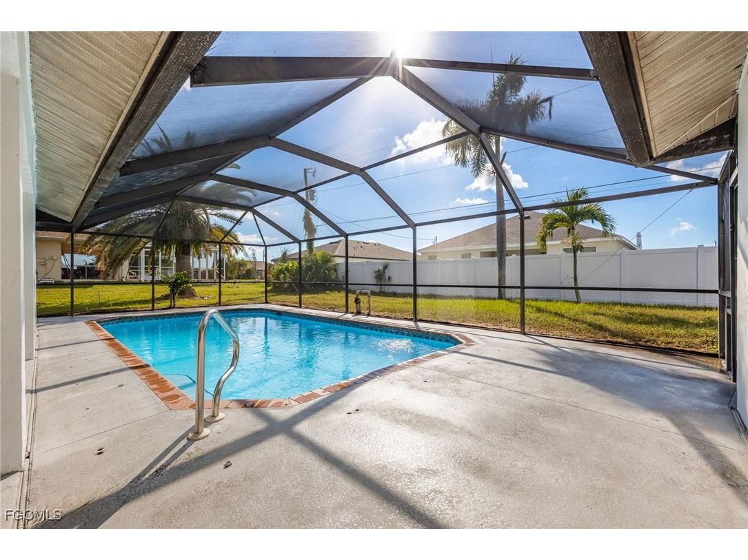 1124 NW 1st Place Cape Coral FL 33993 2025016634 image36