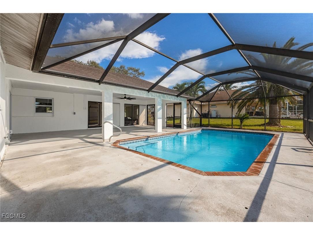 1124 NW 1st Place Cape Coral FL 33993 2025016634 image38