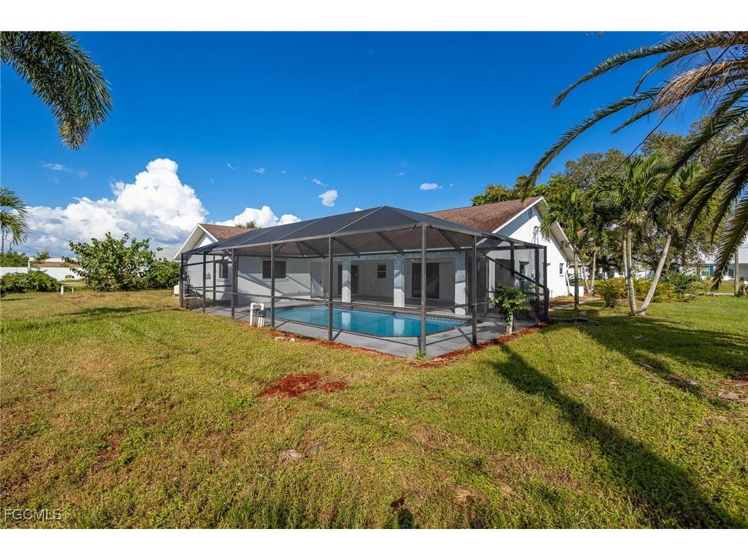 1124 NW 1st Place Cape Coral FL 33993 2025016634 image40