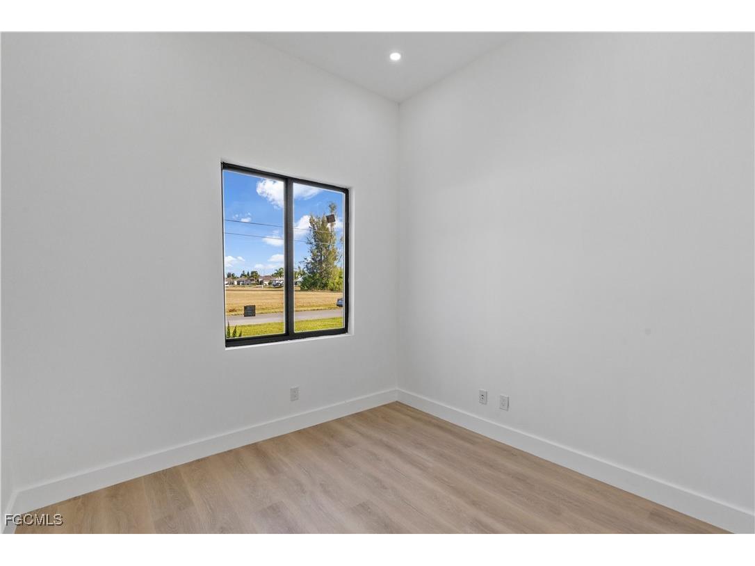 1124 NW 31st Avenue Cape Coral FL 33993 2026000236 image25