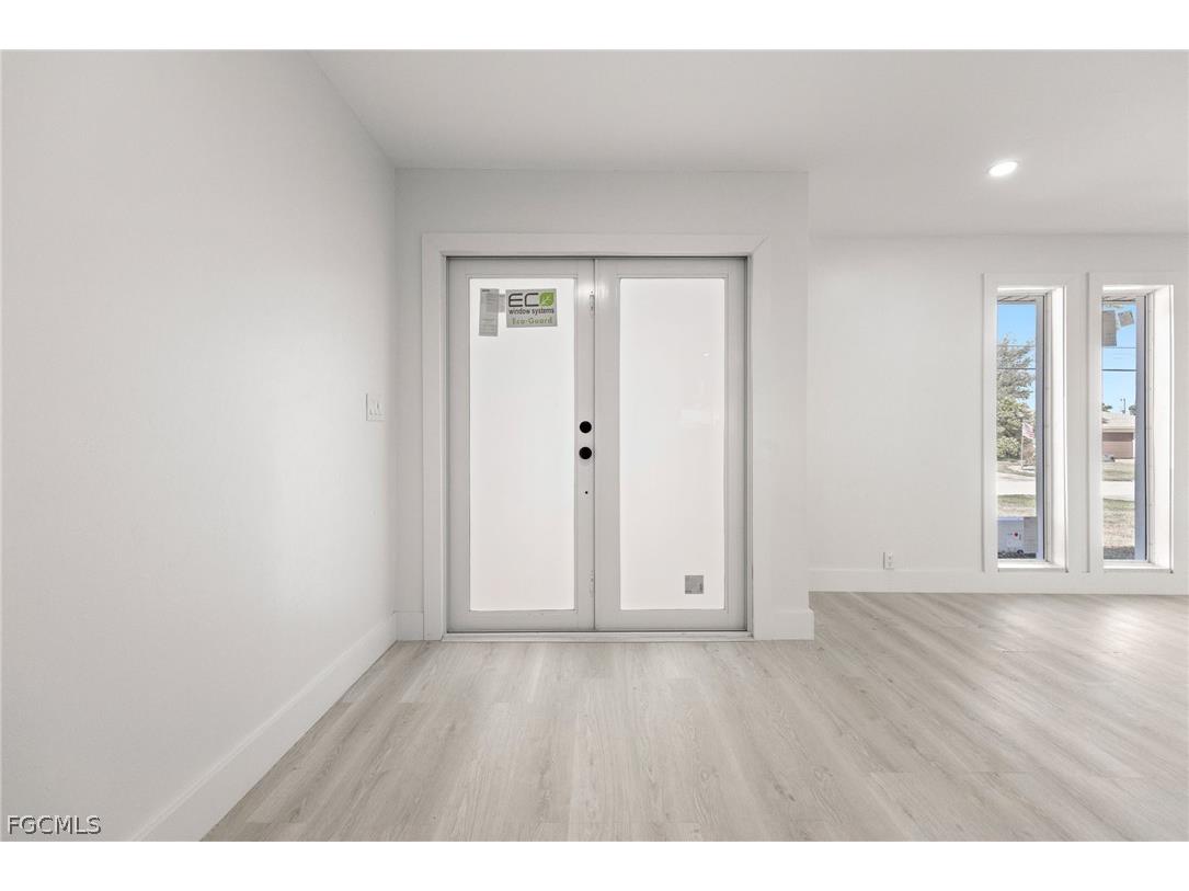 1124 SE 31st Street Cape Coral FL 33904 2026009474 image5
