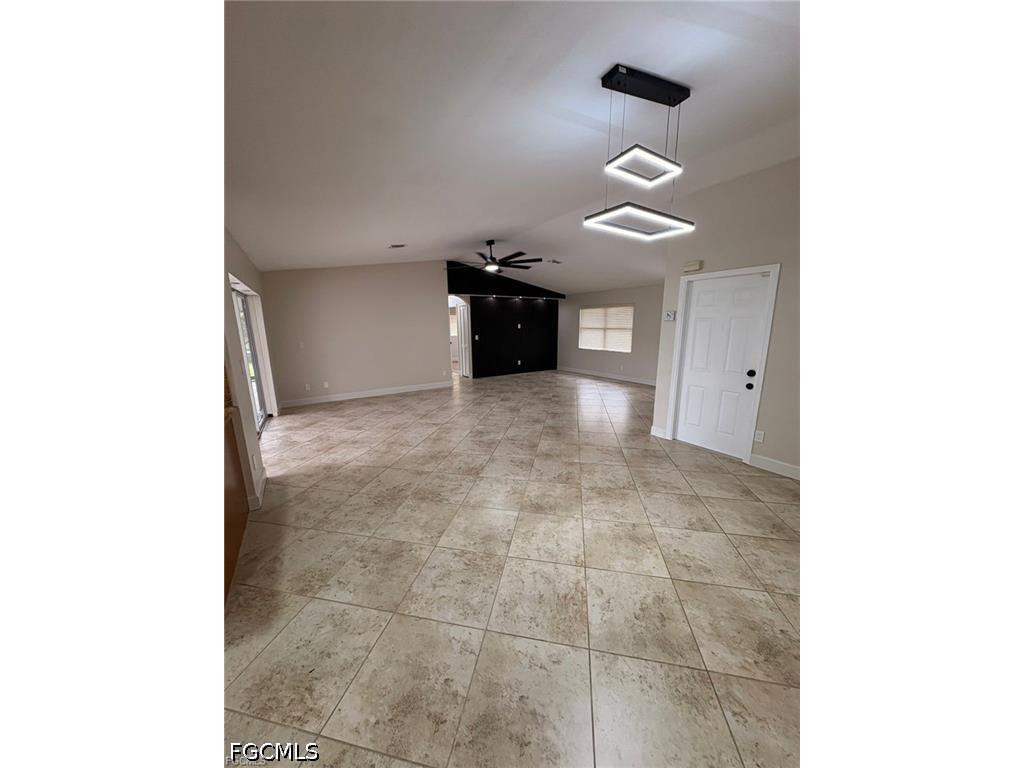 1124 SE 4th Street Cape Coral FL 33990 2026028624 image4