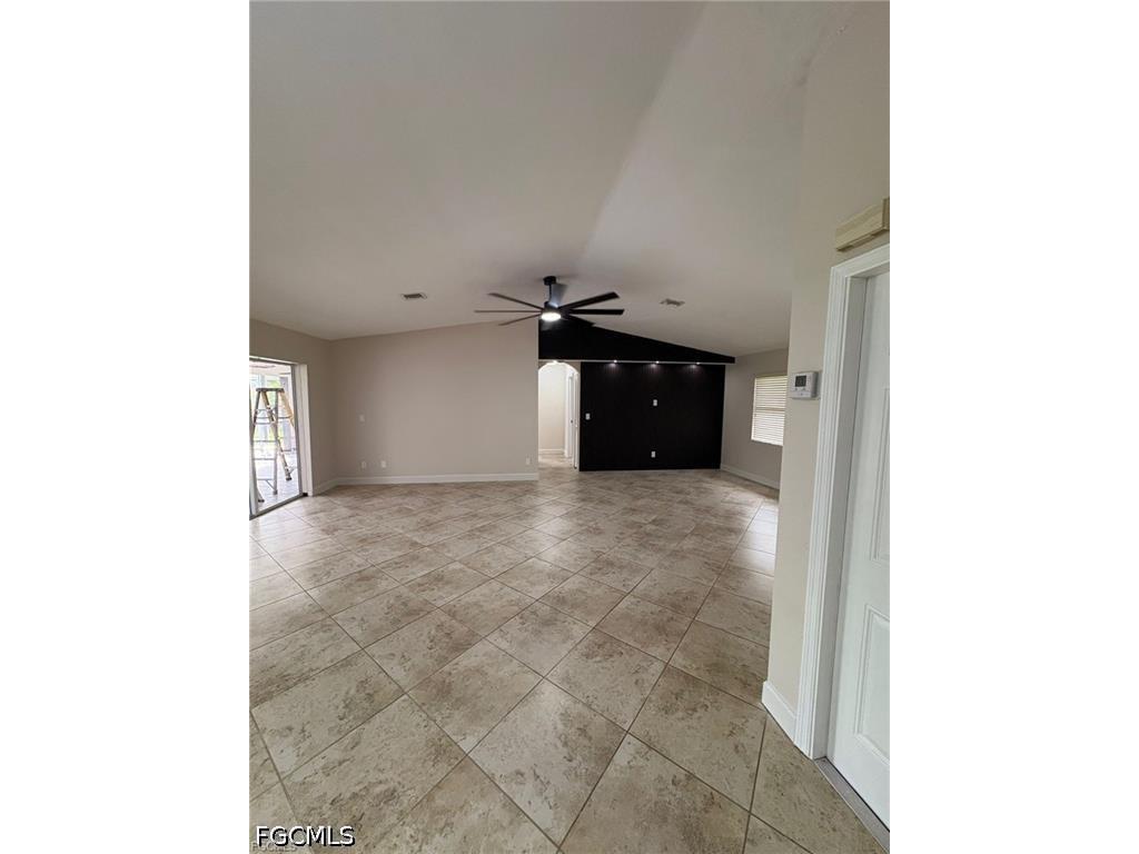 1124 SE 4th Street Cape Coral FL 33990 2026028624 image5