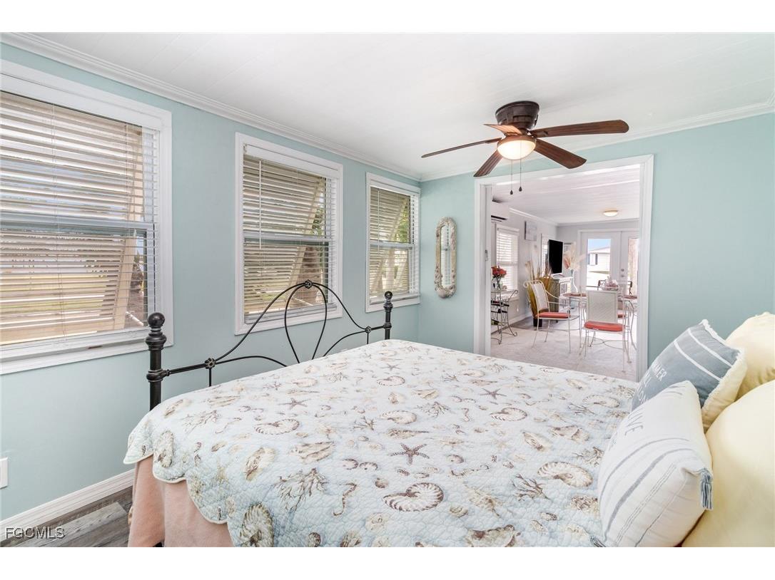 11240 Azalea Lane Fort Myers Beach FL 33931 2025020049 image10