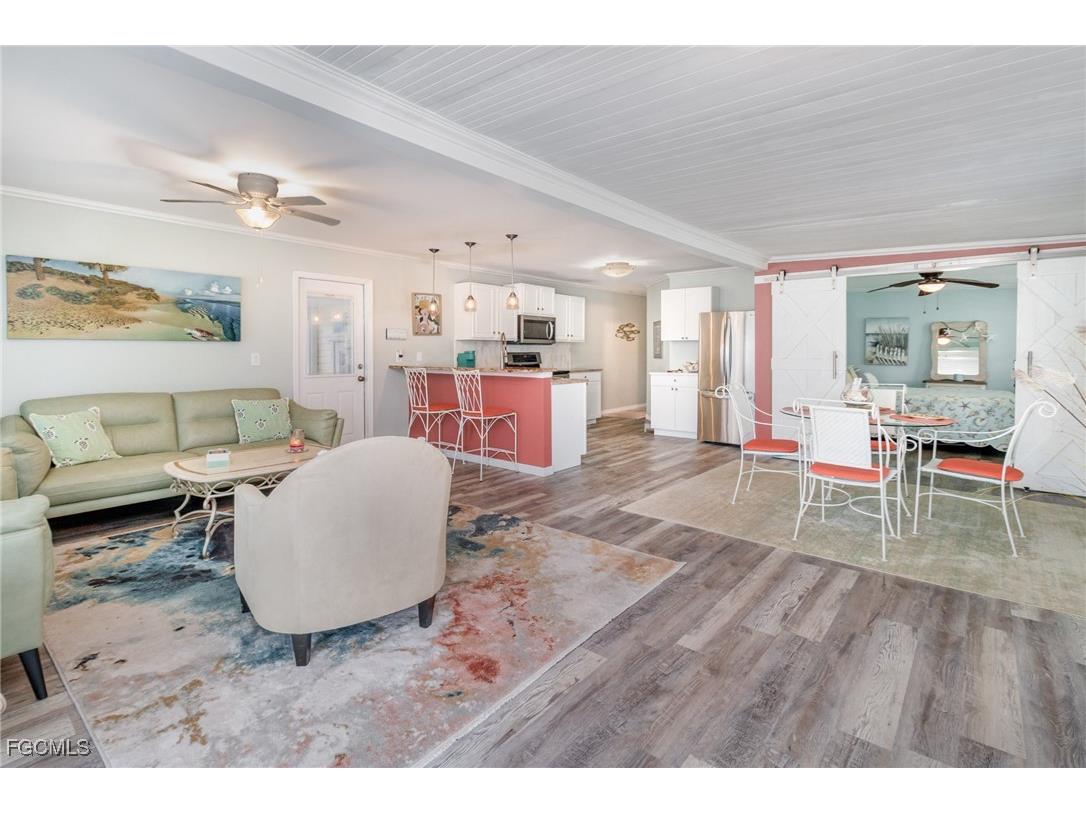 11240 Azalea Lane Fort Myers Beach FL 33931 2025020049 image3