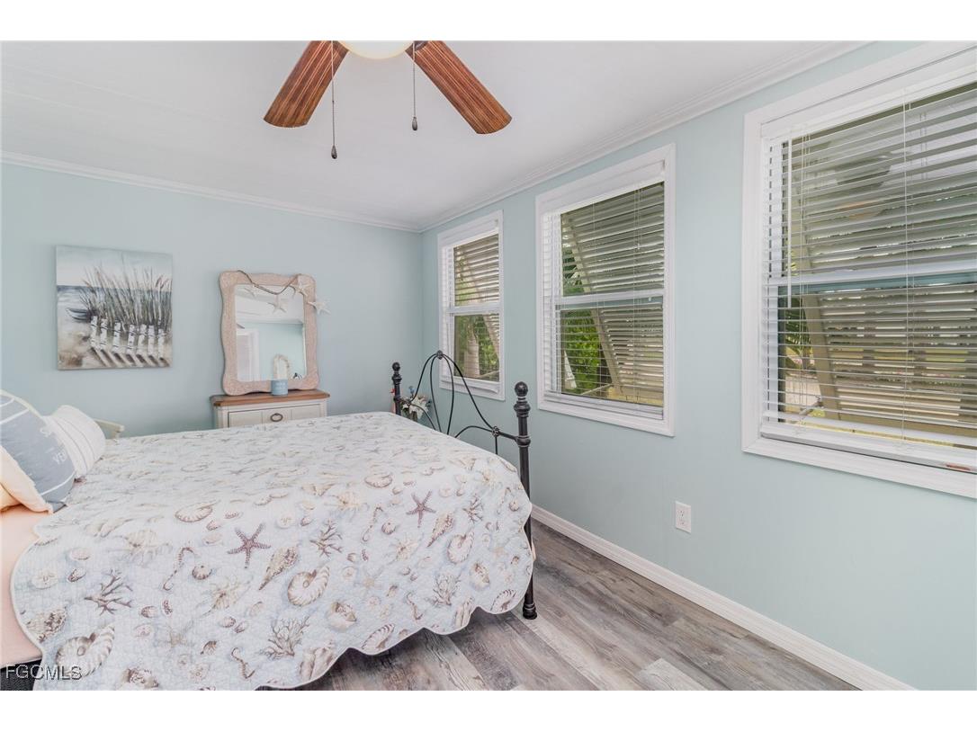 11240 Azalea Lane Fort Myers Beach FL 33931 2025020049 image9