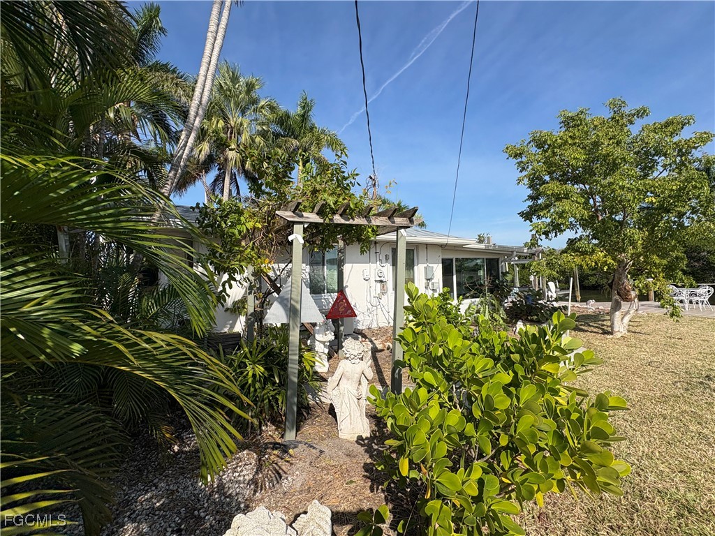 11242 Matlacha Avenue Matlacha FL 33993 2025023360 image21