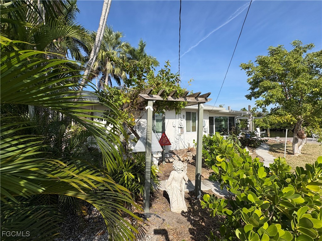 11242 Matlacha Avenue Matlacha FL 33993 2025023360 image23