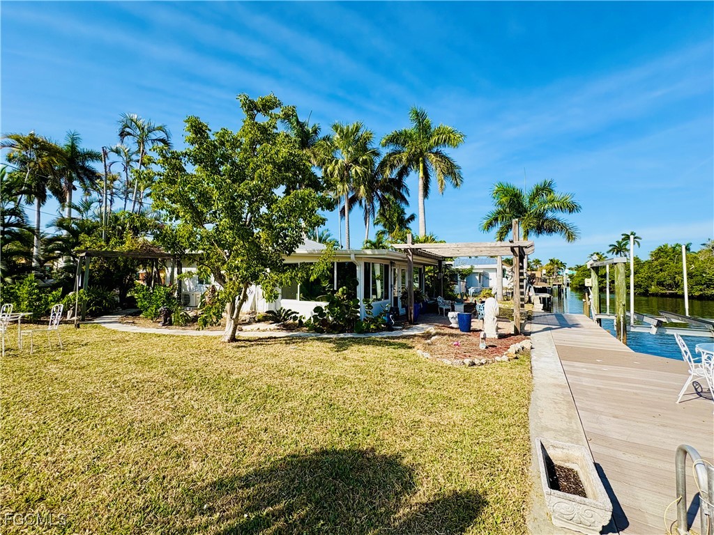 11242 Matlacha Avenue Matlacha FL 33993 2025023360 image24