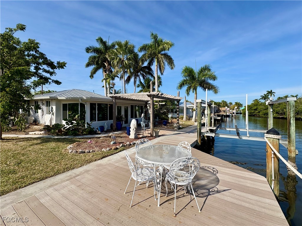 11242 Matlacha Avenue Matlacha FL 33993 2025023360 image25