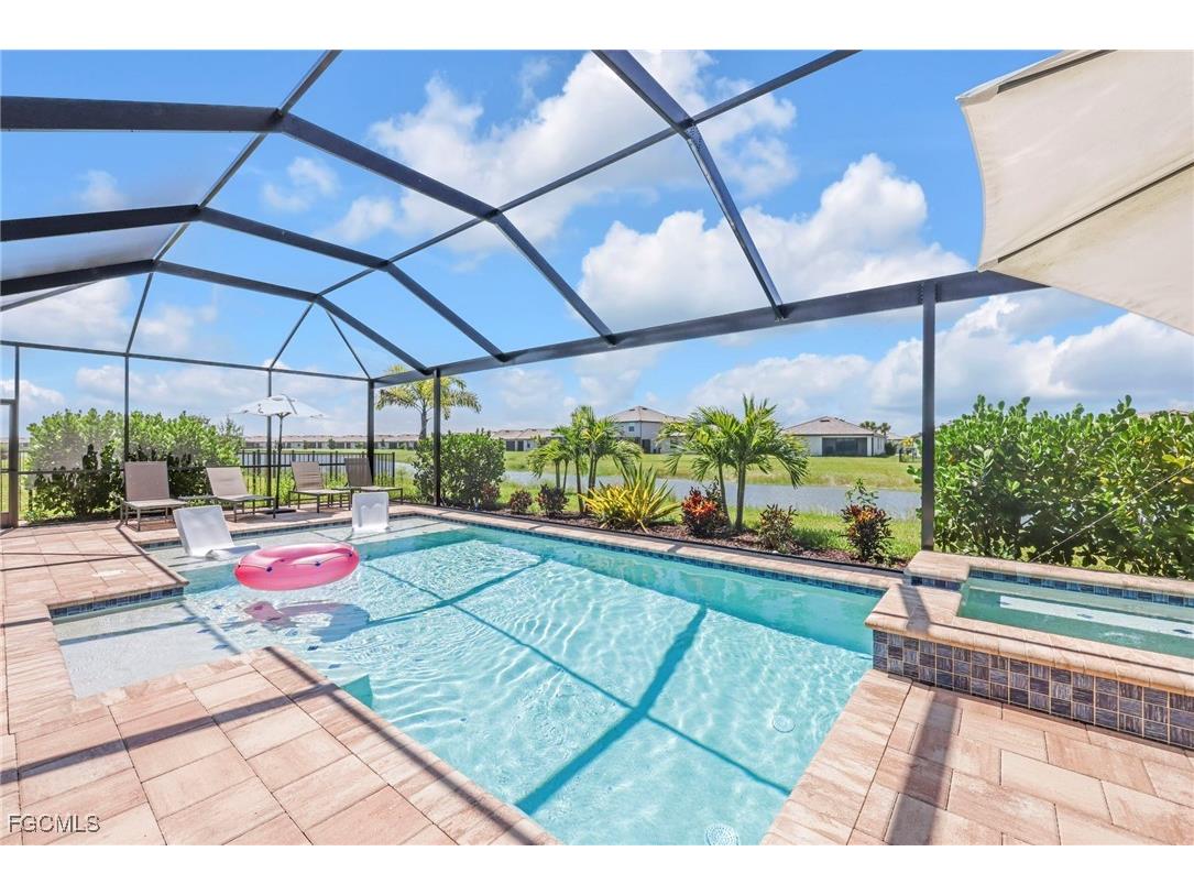 11243 Canopy Loop Fort Myers FL 33913 2025005467 image1