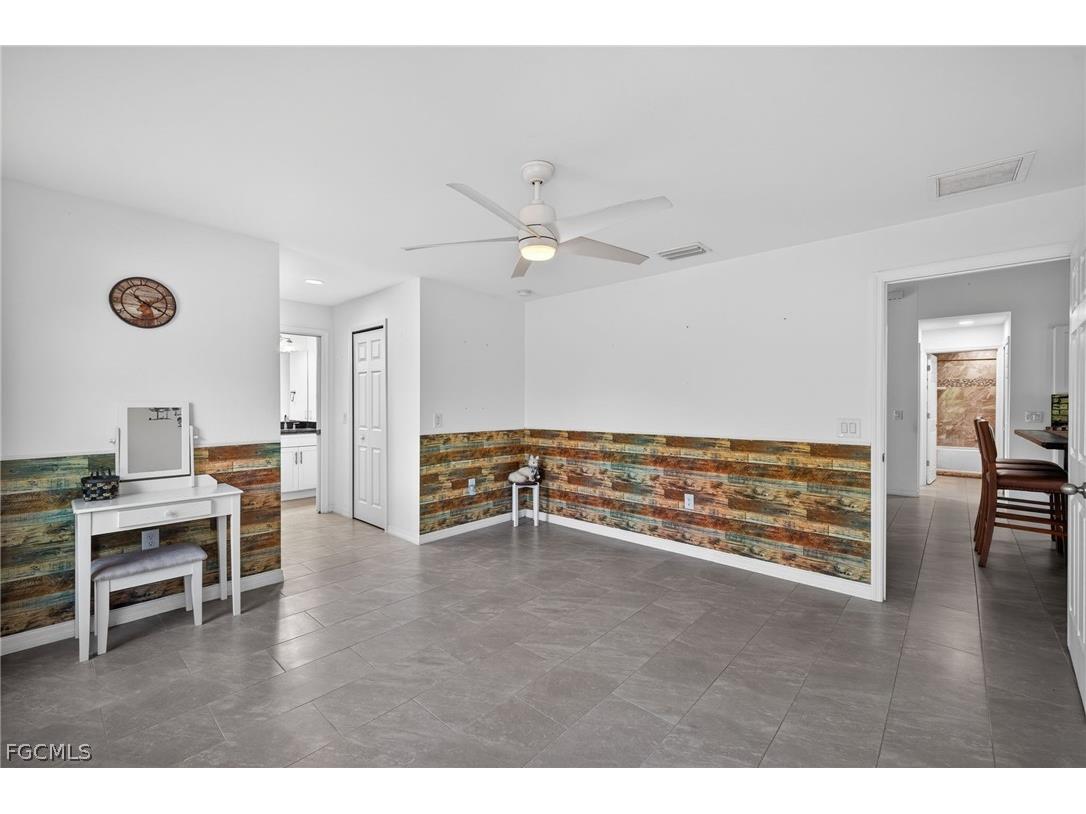 11249 / 11261 6th Avenue Punta Gorda FL 33955 2026005178 image10