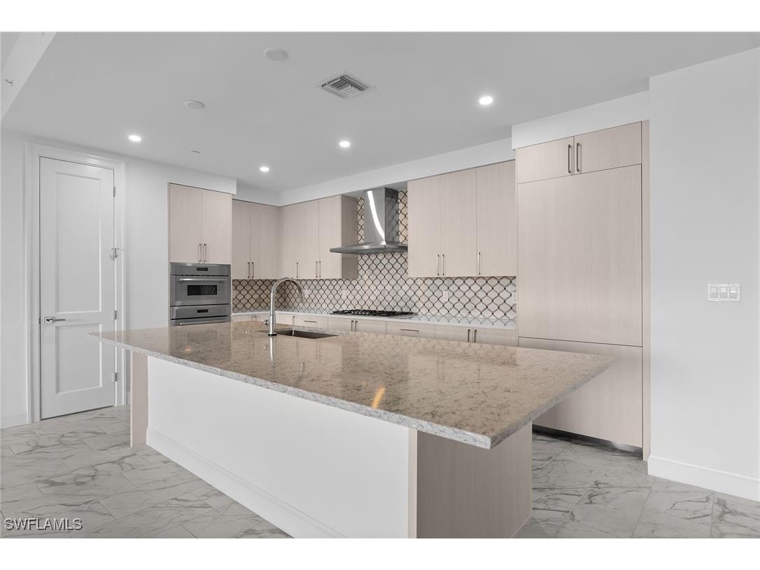 1125 Central Avenue #566 Naples FL 34102 225073860 image3